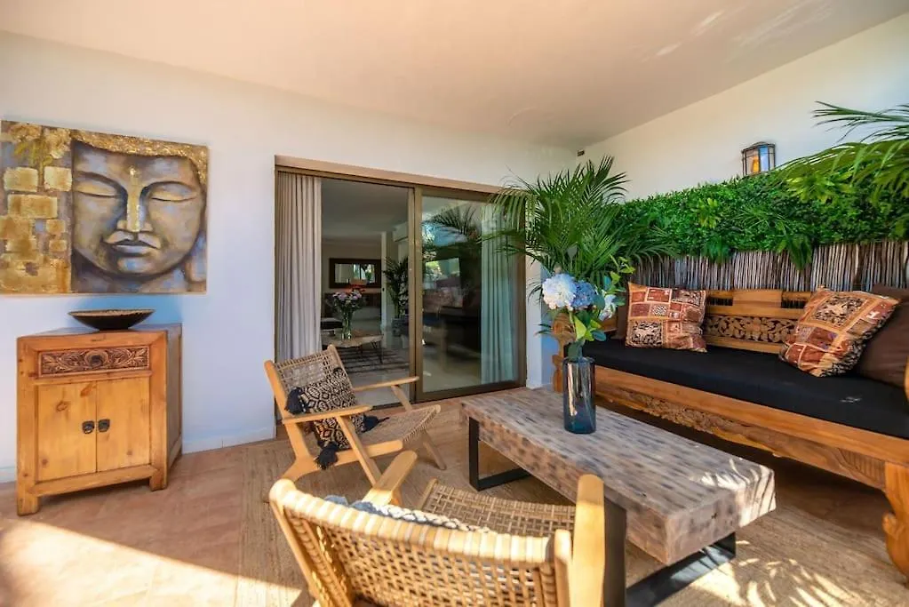 Beachfront Apartment Marbella