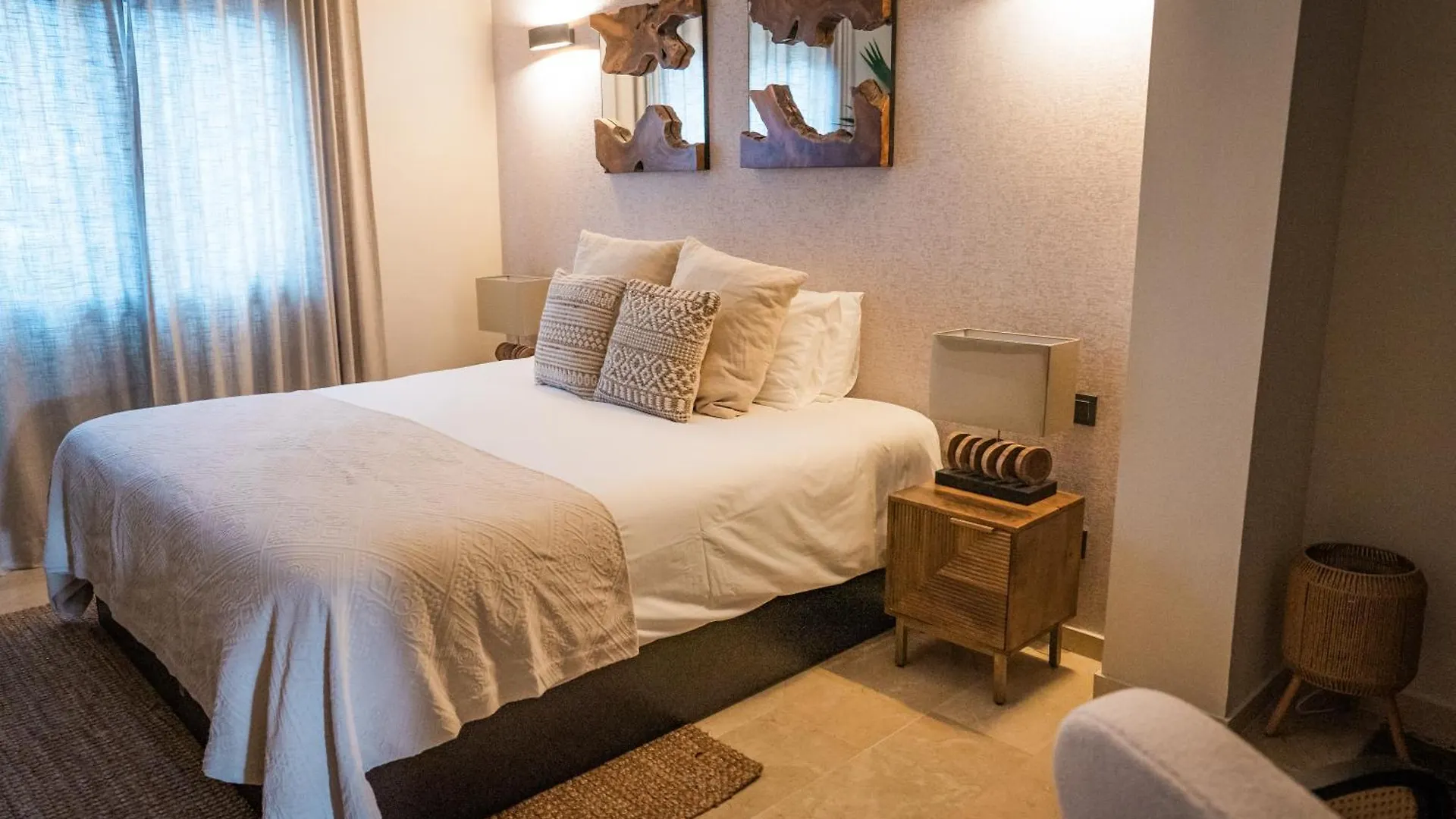 Beachfront Apartment Marbella 0*,  Spanje